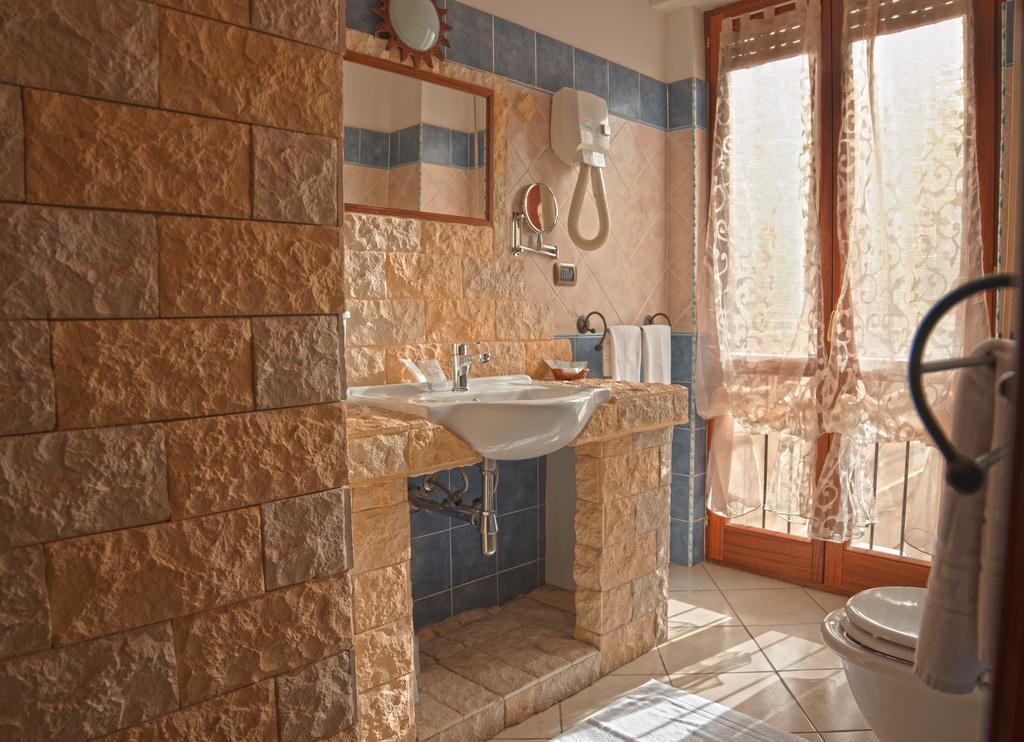 La Manta Guest House Альгеро Экстерьер фото