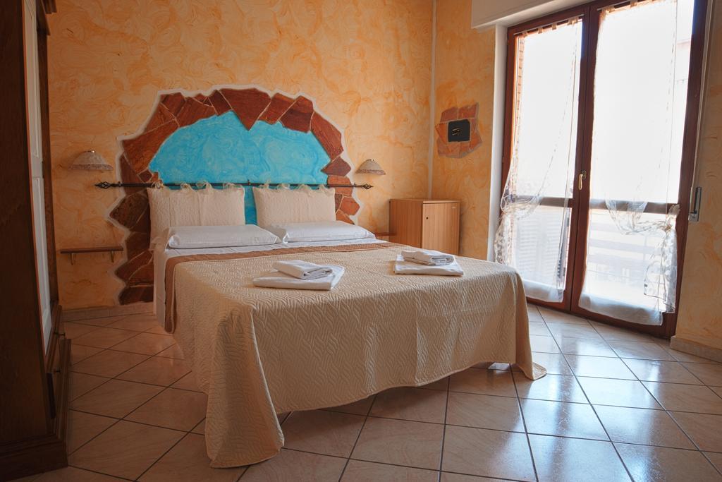 La Manta Guest House Альгеро Экстерьер фото