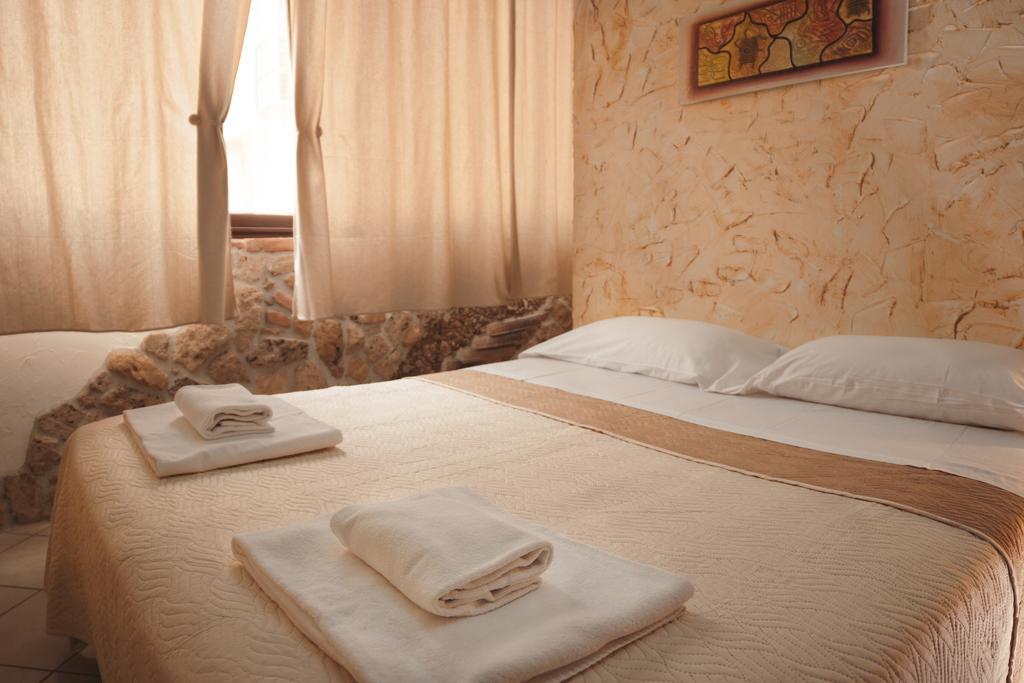 La Manta Guest House Альгеро Экстерьер фото