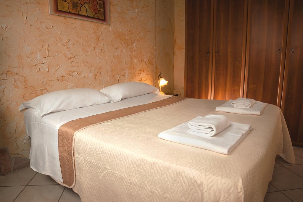 La Manta Guest House Альгеро Экстерьер фото